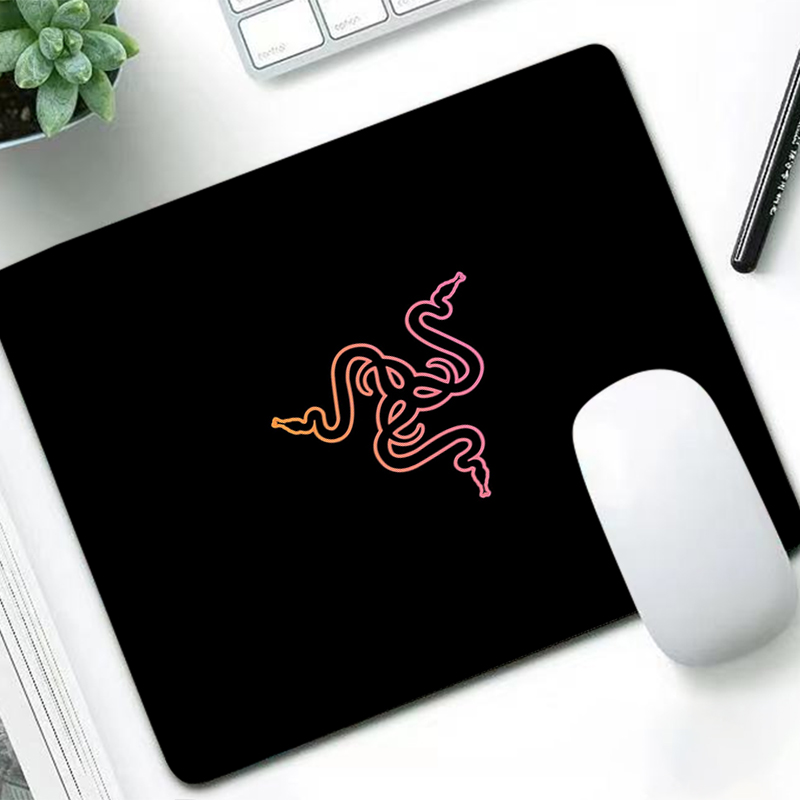 Razer Luxury Mouse Pad Anime G - Esports Gaming Mousepad review and price